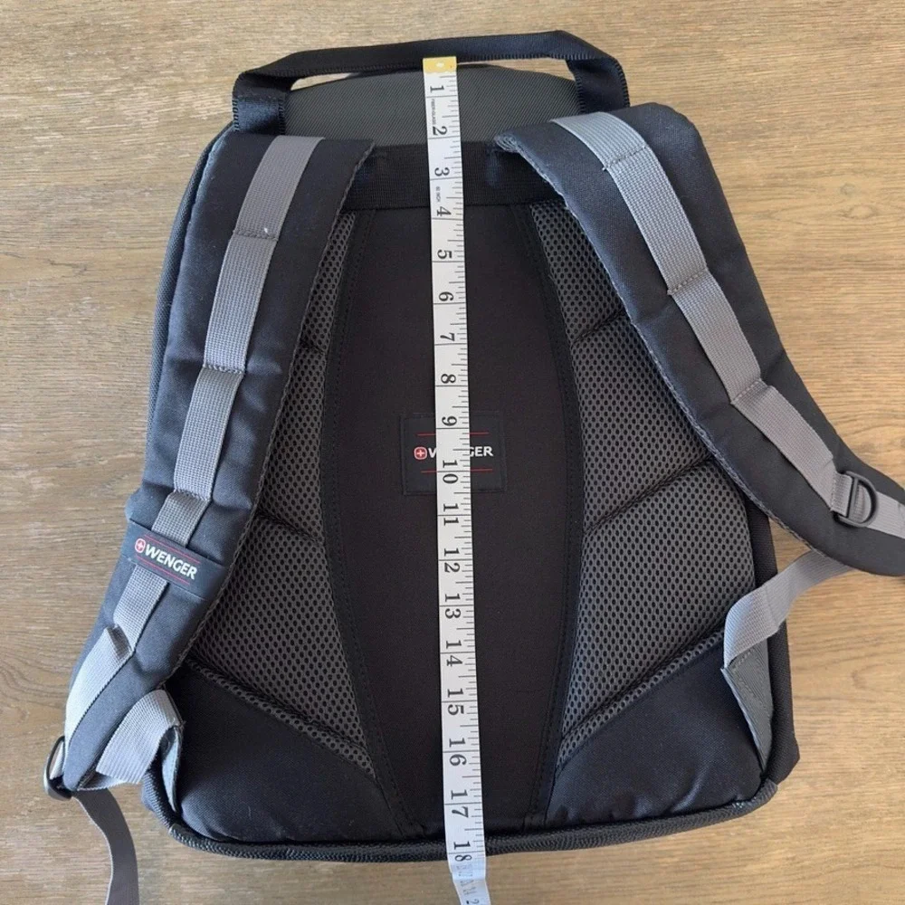 SWISSGEAR Wenger Legacy 16
